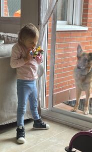 Isabel 7 yo standing up by herself